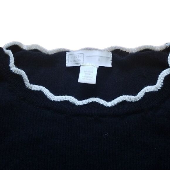 14th & UNION Lightweight Knit Top - Picture 2 of 3